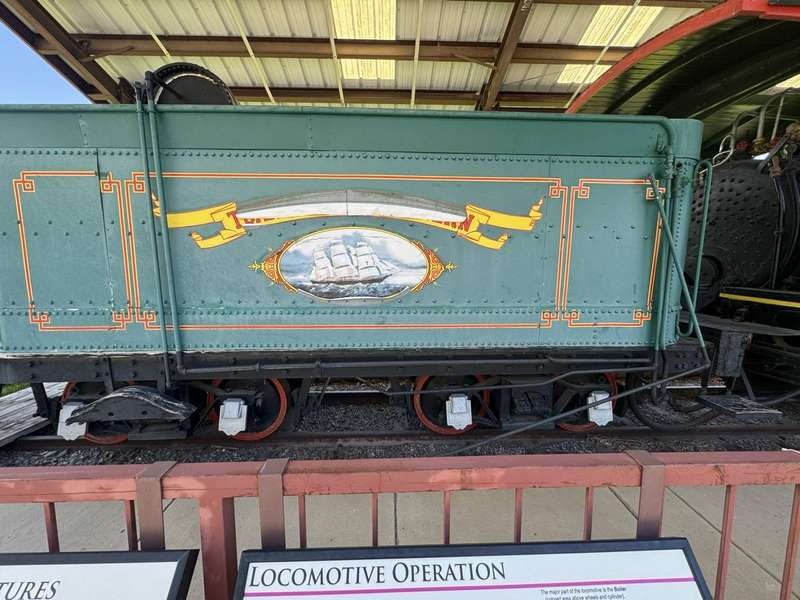 Tomahawk & Western tender car with ship mural — Rocky Top Painting Durango